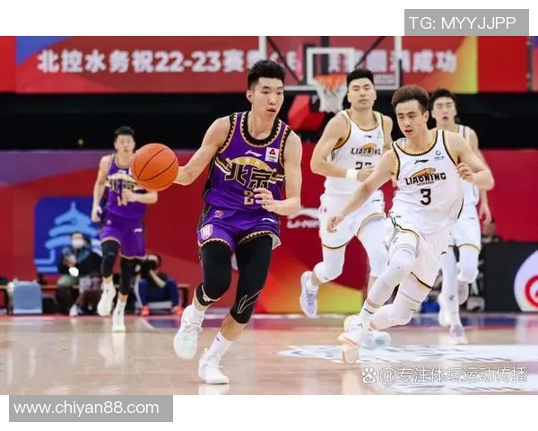 重庆篮球队以92分领跑世锦赛积分榜展现强大实力